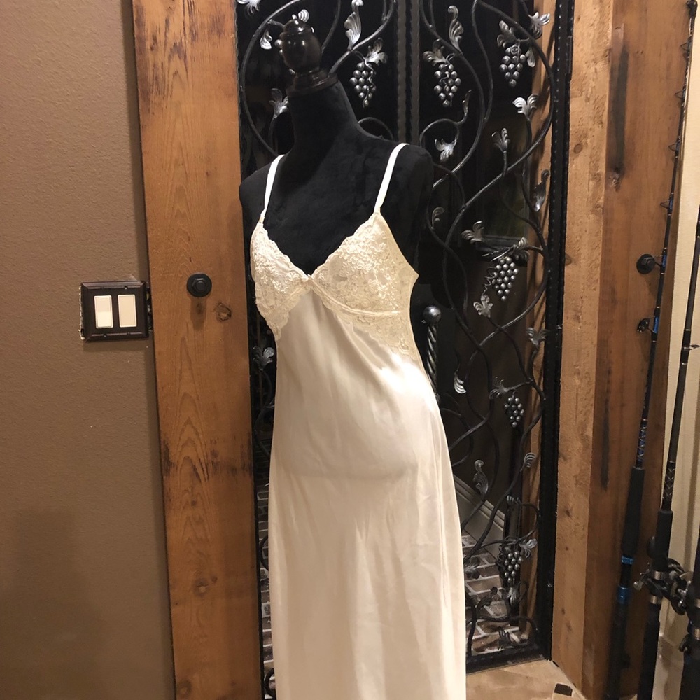 Nightgown